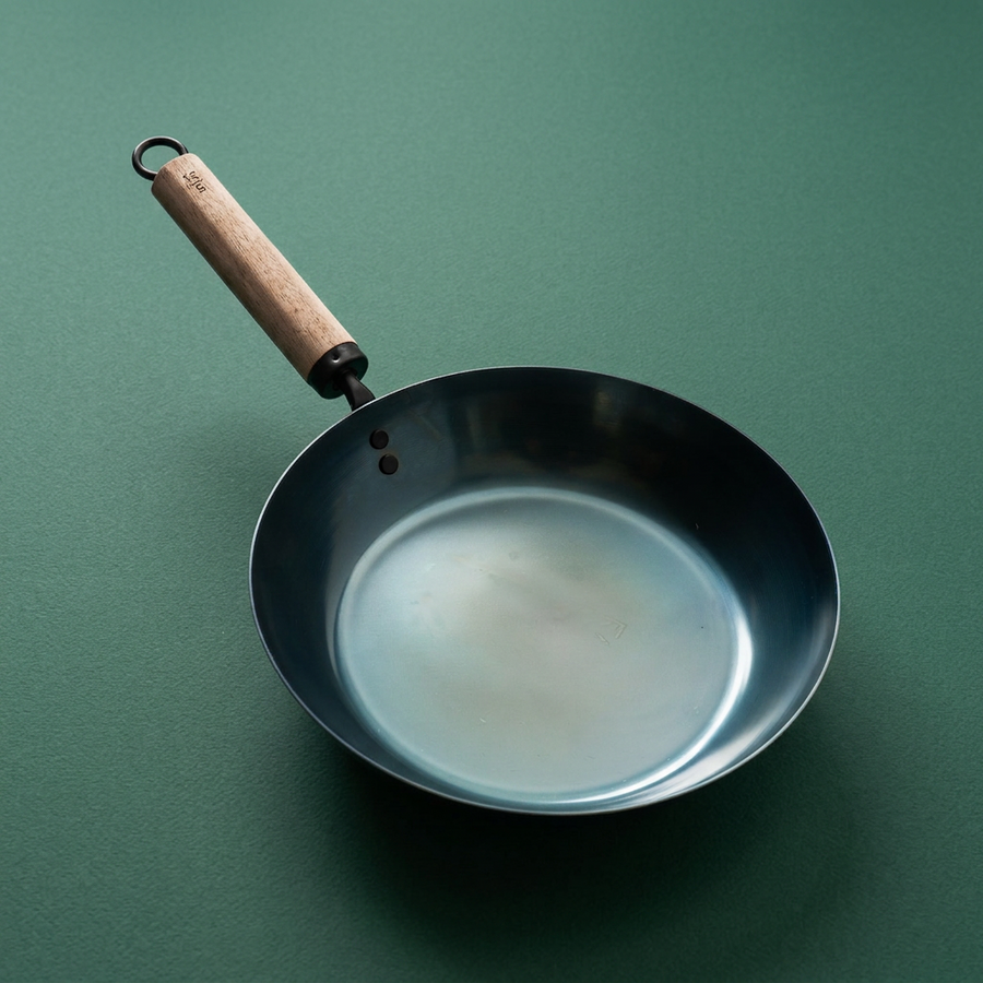 Fujita Kinzoku - "Frying Pan for Unmotivated Days" - Walnut Handle