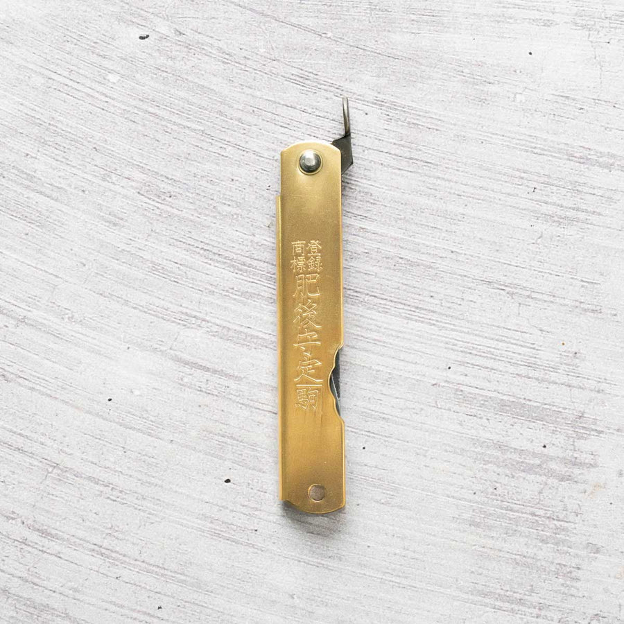 Nagao Kanekoma Higonokami Brass - Single Bevel - angled view