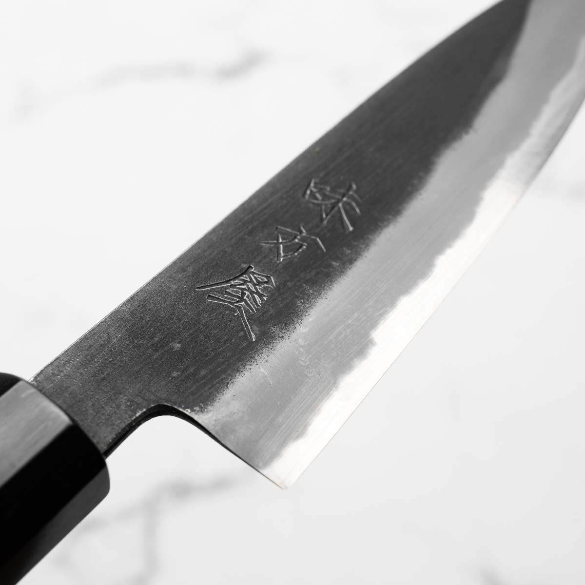 Mutsumi Hinoura Ajikataya White 2 Petty 135mm - Rosewood & Black Horn