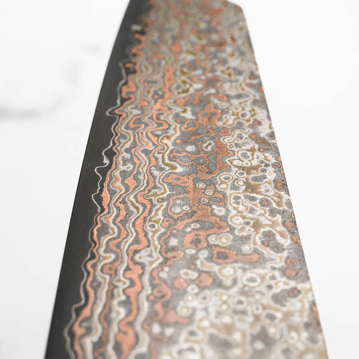 Takeshi Saji VG10-W Nashiji Rainbow Damascus Bunka 165mm - Dark Carbon Fibre