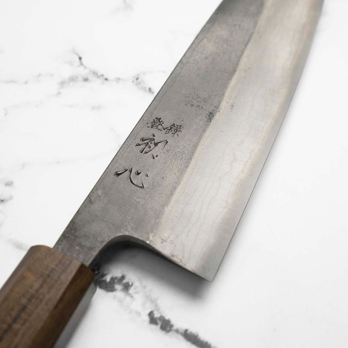 Hatsukokoro Kumokage Blue 2 Kurouchi Damascus Santoku 180mm