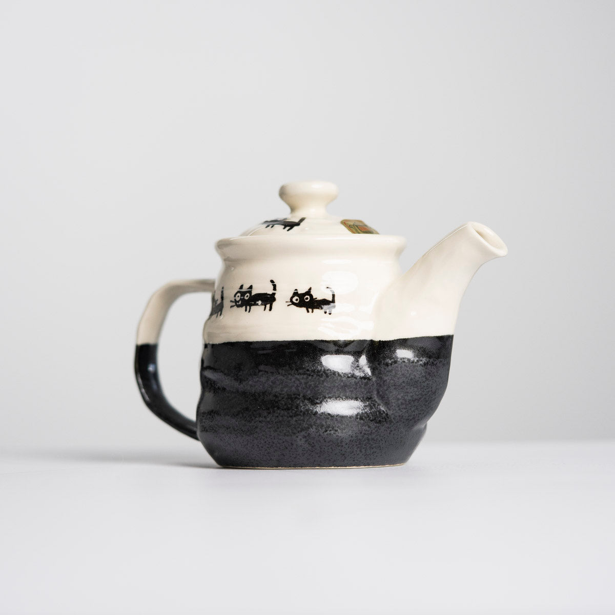 Teapot - Black Cat 490ml