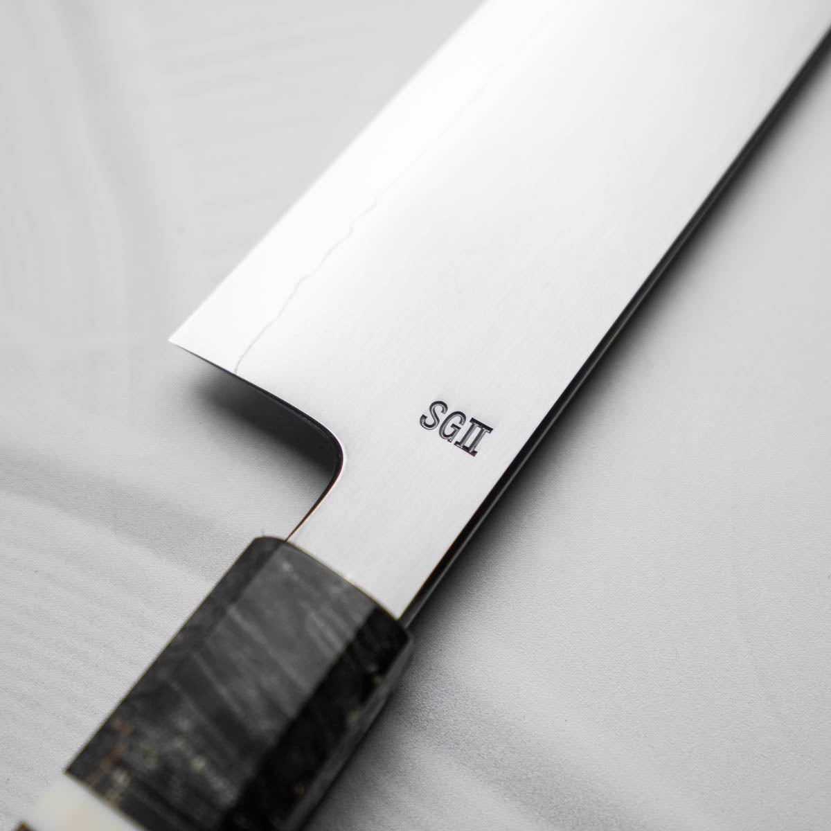 Myojin Riki Seisakusho SG2 Gyuto 210mm - Maple