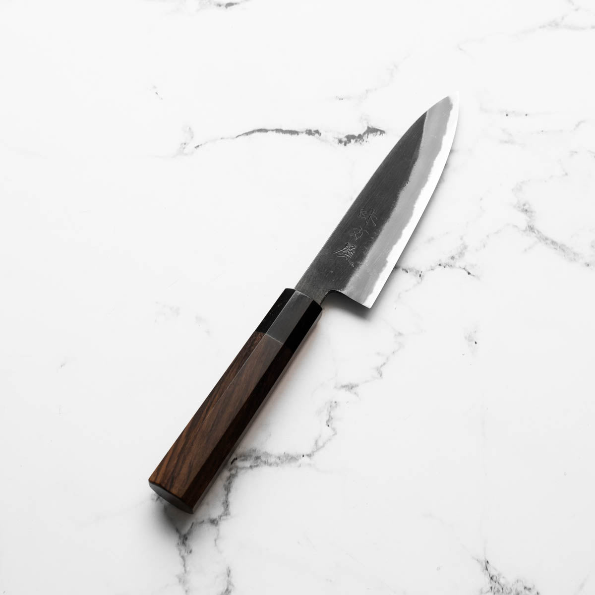 Mutsumi Hinoura Ajikataya White 2 Petty 135mm - Rosewood & Black Horn